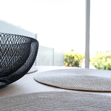 Appart' Au Calme Avec Piscine Et Terrasse Villeneuve-Loubet